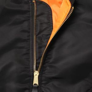 Blouson bomber noir pour homme avec doublure orange, fermeture éclair, poches avant, vêtement d'extérieur décontracté coupe-vent, idéal pour l'automne - Product Image 2