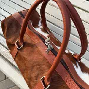 Bolsa de Viaje de Cuero Vacuno, Estilo Vintage, con Cierre, Ligera, Unisex, para Fin de Semana, Modelo LHDB-0131 - Product Image 6