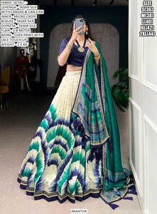 Lehenga Royal Noir Festif - Product Image 5
