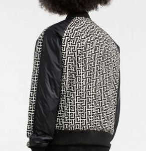 แจ็คเก็ตบอมเบอร์สำหรับผู้ชาย, แจ็คเก็ตบอมเบอร์แจ็คเก็ตแขนสีดำพิมพ์ลายสีขาว - Product Image 6