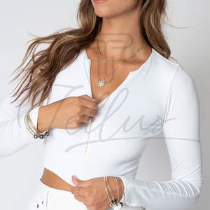 Top corto cómodo para mujer, nueva moda, servicio OEM, top corto transpirable para mujer, venta en línea a precio razonable - Product Image 4