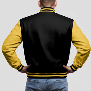 Blouson universitaire classique d'hiver à capuche et poignets rayés pour homme, col audacieux, boutons-pression élégants, finition douce, coupe-vent pour les week-ends décontractés - Product Image 4