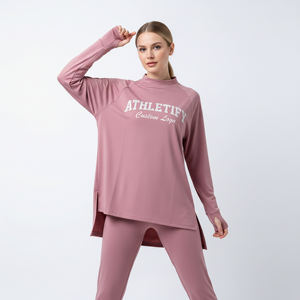 เสื้อทูนิคแขนยาวทรงหลวมสำหรับผู้หญิง สวมใส่สบาย เหมาะสำหรับออกกำลังกาย ฟิตเนส ยิม โยคะ วิ่ง และฝึกซ้อม  สามารถสวมใส่กับฮิญาบได้ - Product Image 1