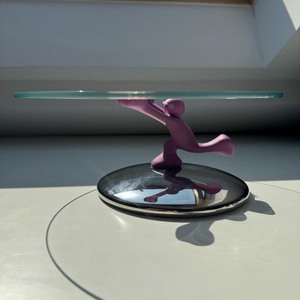 Round Glass <b>Cake</b> <b>Stand</b> with Pink Sculpture Base Non-Toxic Food Grade Material - Product Image 2