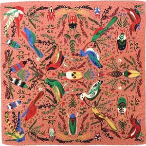 Élégant foulard bandana en soie imprimée pour femme, carré, tendance, pour la tête, les cheveux ou le cou, toucher satiné doux, design de créateur - Product Image 3