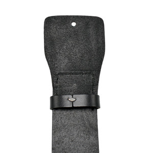 Ceinture en cuir noir avec boucle carrée et plusieurs trous pour un ajustement réglable, idéale pour les uniformes et les tenues de travail. - Product Image 3