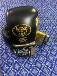 ถุงมือชกมวย Canelo No Boxing No Life หนังวัวแท้คุณภาพพรีเมียม สำหรับฝึกซ้อมและแข่งขัน ปรับแต่งได้ น้ำหนักเบา ปรับขนาดข้อมือได้ - Product Image 2