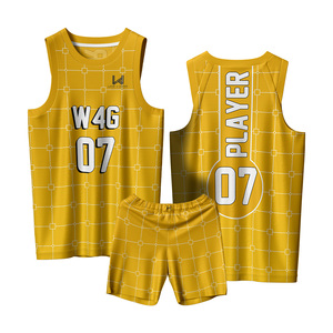 Uniformes de basketball personnalisés imprimés sur le devant, col rond, 100% polyester, maille respirante, évacuation de l'humidité, séchage rapide, shorts à taille élastique - Product Image 1