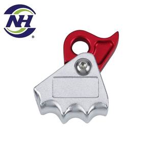 อุปกรณ์จับยึดเชือกนิรภัยคุณภาพสูง อลูมิเนียมอัลลอยด์ 90 มม. ชุบอโนไดซ์ ป้องกันการตก พร้อมเชือกขนาด 16 มม. ผลิตภัณฑ์พรีเมียม NAL HON น้ำหนัก 218 กรัม - Product Image 4