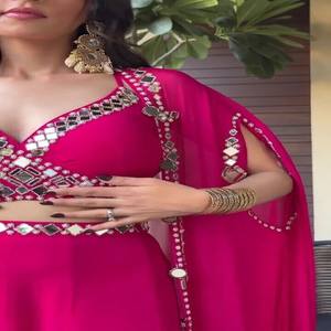 VASTRA COTTAGE Conjunto Lehenga Choli Tradicional de Georgette Rosa con Bordado de Espejo, Listo para Usar, para Todas las Estaciones, con Palazzo y Shrug, para Fiesta de Mujer - Product Image 3