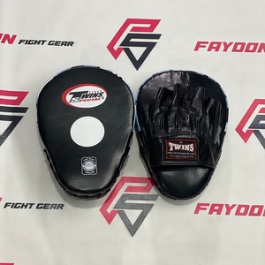 Guantes de Boxeo Curvos de Cuero Vacuno Genuino Personalizados OEM, Equipo de Entrenamiento Profesional de Kickboxing OEM ODM, Guantes de Golpeo - Product Image 1