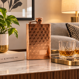 Petaca de Metal con Acabado de Cobre y Patrón de Cubos Geométricos, con Tapa de Rosca y Kit de Embudo, Diseño Texturizado para Hombres, Utensilios de Bar para Viaje, Exportación - Product Image 2