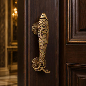 Manija de Puerta de Latón con Forma de Pez SHUBHAM, Acabado Antiguo, Tirador Decorativo de 7 Pulgadas para Puerta y Ventana - Product Image 1