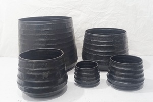 Juego de Macetas Modernas de Metal Dorado, Macetas Decorativas de Lujo para Interiores, Macetas para Flores en Tamaños Grande, Mediano y Pequeño, Decoración para Hogar, Oficina y Jardín - Product Image 2