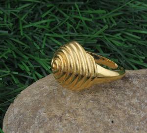 Bague Solitaire Classique Bohème Faite à la Main en Argent Sterling 925 Plaqué Or avec Sertissage Clos et Taille Brillant, Certifiée pour Mariage et Fêtes - Product Image 5