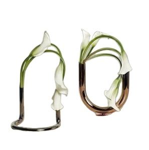 Meilleur vase à fleurs circulaire en métal minimaliste, design moderne inspiré de l'ikebana, décoration de table de luxe pour la maison ou l'hôtel - Product Image 1
