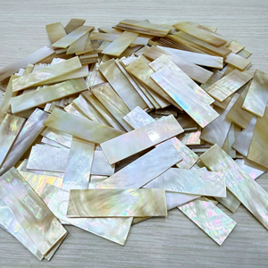 แผ่นเปลือกหอยมุกธรรมชาติขายส่ง ขนาด 120x30x30 มม. ขัดเงา รูปทรงสี่เหลี่ยมผืนผ้า สำหรับงานเฟอร์นิเจอร์และงานฝังบนโต๊ะ - Product Image 1