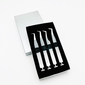 Pince à cils en acier inoxydable à pointe argentée, avec grip uni/conception de base personnalisée, pour extensions de cils, emballage en boîte cartonnée - Product Image 4