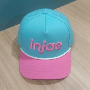 Gorras de Golf de 5 Paneles con Bordado 3D Personalizado OEM, Perforadas con Corte Láser, Visera Precurvada, Estructuradas, ODM, MOQ Bajo, de Fábrica - Product Image 3