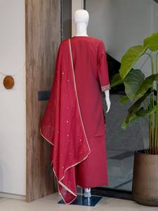 COLECCIÓN ESPECIAL DE ROPA DE DISEÑADOR PARA FESTIVALES, seda romana bordada con lentejuelas en el interior - Product Image 6