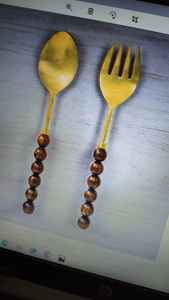 Cuillère et fourchette à salade tendance avec manche en résine, couverts en métal de qualité supérieure en acier inoxydable - Product Image 6