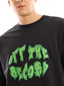 Camiseta Oversize de Algodón 100% OEM con Estampado Gráfico Liso 3D Puff Personalizado y Serigrafía de Espuma - Product Image 6