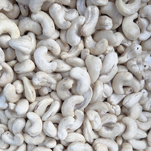 Hot Sale Cashew <b>Nuts</b> Wholesale Raw Cashew <b>Nuts</b> WW180, WW240, WW320, LP, WS Cashew <b>Nuts</b> Private Label Packaging Available - Product Image 1
