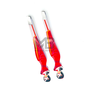 Pinzas de Cejas Personalizadas con Puntas Cuadradas, Diseño Red Lady, Duraderas para un Uso Preciso, Alta Calidad - Product Image 3