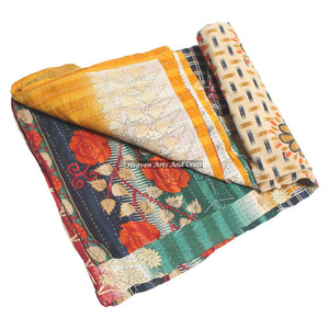 Kantha <b>Quilt</b> Vintage <b>Throw</b> Reversible Cotton Bedspread Blanket <b>Quilt</b> Indian Reversible Hand Stitched Heavy <b>Throw</b> Old Sari - Product Image 1