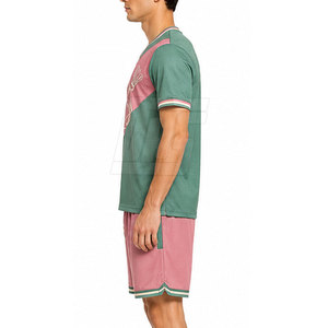 Tenue de badminton haute performance conçue avec un matériau respirant pour un confort et une mobilité améliorés - Product Image 6