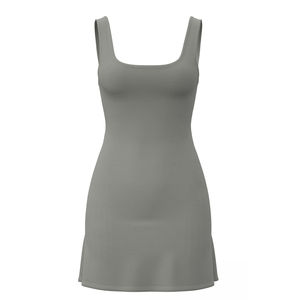 Vestido de tenis personalizado para mujer, cuello cuadrado, sin mangas, vestido deportivo con almohadillas incorporadas en el pecho, conjunto deportivo para yoga y fitness. - Product Image 1