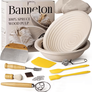 Set di Utensili Speciali per Pane da 9 Pollici di Diametro: Ciotola per Lievitazione con Coperchio, Impastatrice, Grattugia per Impasto, Raschietto - Product Image 1