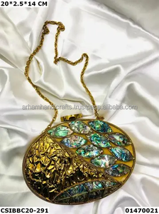 กระเป๋าคลัทช์มุกแท้ลายเรขาคณิตสำหรับงานแต่งงานและงานเลี้ยง  งานฝีมือหรูหรา ราคาดีที่สุด ผลิตตามสั่งจากผู้ส่งออกอินเดีย - Product Image 4