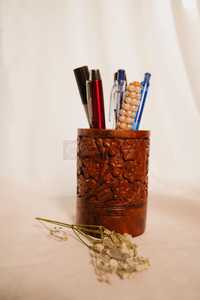 Porte-stylos en bois, organisateur de bureau, design floral sculpté rond, support de rangement à un seul niveau pour usage de bureau - Product Image 5