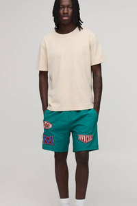 Shorts en molleton pour homme personnalisés avec impression sérigraphique, streetwear graphique personnalisé, décontracté, longueur genou, cordon de serrage, coton, pour tous les jours - Product Image 6