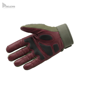 Gants tactiques robustes personnalisés avec châssis en maille aérée, paume en cuir bordeaux, superpositions rembourrées noires absorbant les chocs, gants de sécurité - Product Image 3