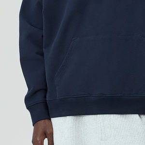 เสื้อฮู้ดดี้ผู้ชายทรงทันสมัย สวมใส่สบาย ดีไซน์ไหล่ตก ทรงโอเวอร์ไซส์/ทรงโมเดิร์น สีพื้น ผ้าเนื้อนุ่ม มีโลโก้ - Product Image 3