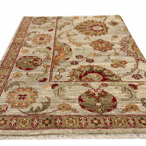 Alfombra de Lana Beige Marfil con Borde Floral, Patrón Botánico en Tono Ólivo, Antideslizante, Ecológica, Hecha a Mano, de Pelo Grueso, Moderna - Product Image 2