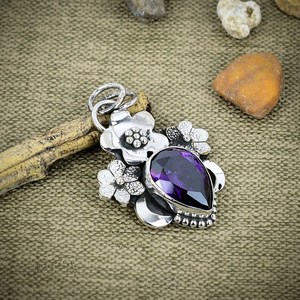 Pendentif floral en améthyste naturelle, argent sterling 925, sertissage clos en or, fait main, vintage, bijoux de fiançailles en pierres précieuses, exportateur OEM - Product Image 4