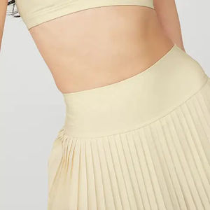 Venta al por mayor: Nuevos petos de fútbol de diseño personalizado, estilo casual, con decoración de lentejuelas, para la temporada de otoño, cintura natural, hechos en Pakistán. - Product Image 4