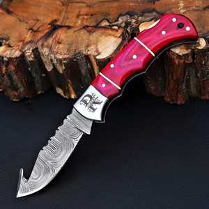 Couteau pliant artisanal en acier Damas avec gravure personnalisée, lame Gut Hook, manche en bois, professionnel, multifonctionnel, pour l'extérieur - Product Image 4