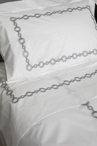 Parures de draps plats en coton 100% brodé à motif géométrique, style européen-américain, pour la maison, lavables en machine, vente en gros - Product Image 2