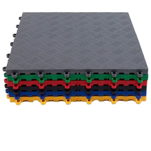 Dalles de sol en plastique emboîtables pour atelier de réparation - Product Image 1