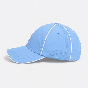 Casquette de course performante, fabriquée avec un matériau respirant et une coupe flexible offrant un confort durable pour l'entraînement sportif et au quotidien. - Product Image 4