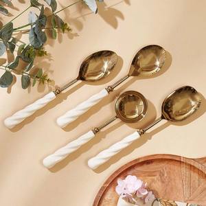 Exportador genuino de excelente calidad Comida sostenible Uso de hotel y restaurante Mango de resina Servidor de ensalada de 4 piezas - Product Image 1