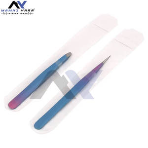 Juego de 2 piezas de extensiones de pestañas de acero inoxidable con revestimiento de plasma, punta separadora y agarre de diamante azul y rosa - Product Image 2