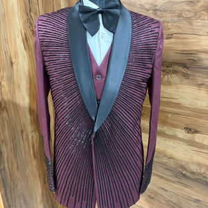 Traje de esmoquin borgoña para hombre con solapa negra tipo chal – Blazer de diseñador para novio, fiesta de graduación, con chaleco - Product Image 1