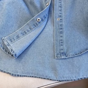 เสื้อเชิ้ตเดนิมพรีเมียมสำหรับผู้ชาย แขนยาว ผ้าทวิลย้อมเส้นด้าย เป็นมิตรต่อสิ่งแวดล้อม กันยับ แห้งเร็ว ระบายอากาศได้ดี สีพื้น คลาสสิค ลำลอง OEM 220 กรัม - Product Image 3