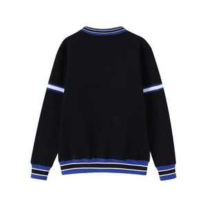 Sudadera Negra con Cuello Redondo Zeta Phi Beta 1920, Bordado Chenille, Ropa de la Hermandad Griega, Sudadera Unisex de Algodón Premium - Product Image 2