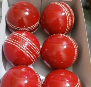 Balles de cricket prêtes à l'emploi - Expédition immédiate en stock le jour même - Product Image 3